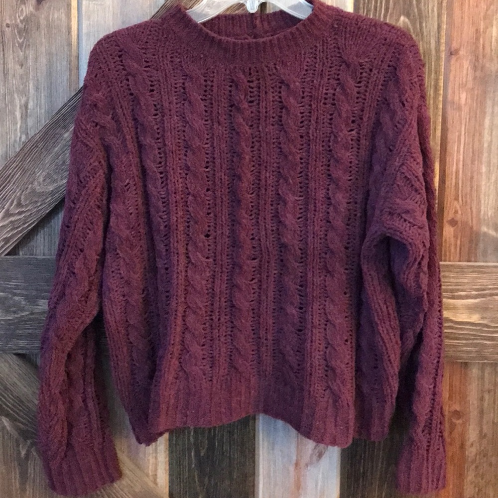 American Eagle sweater
